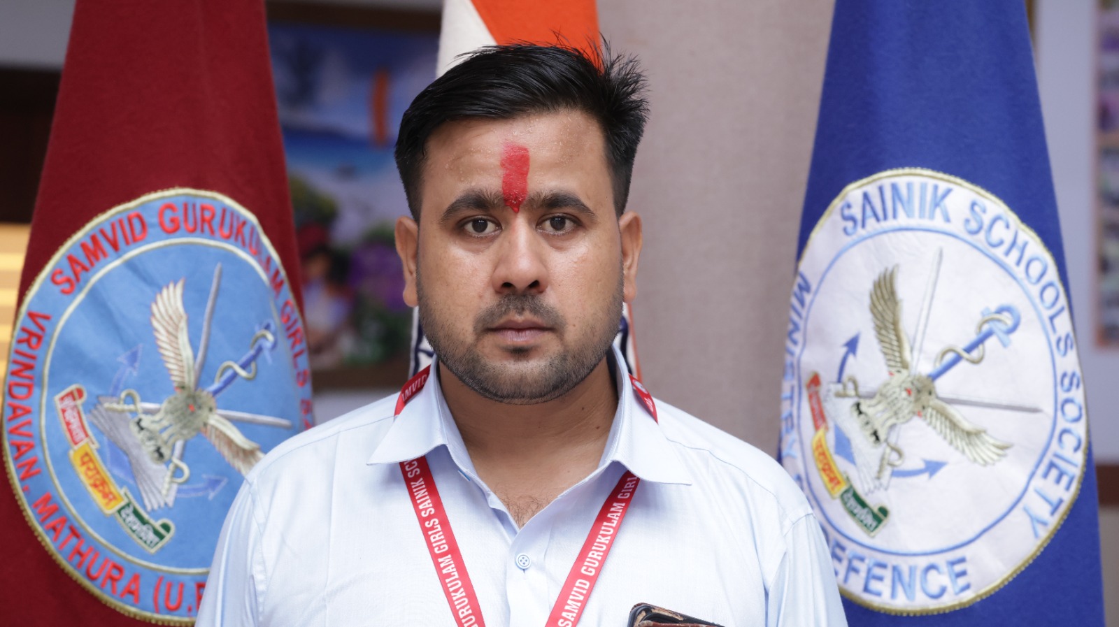 Mr.Bholesh 